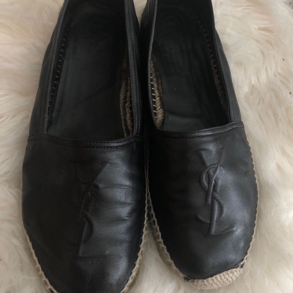 YSL espadrilles! Super comfy and sturdy flats - Picture 4 of 7